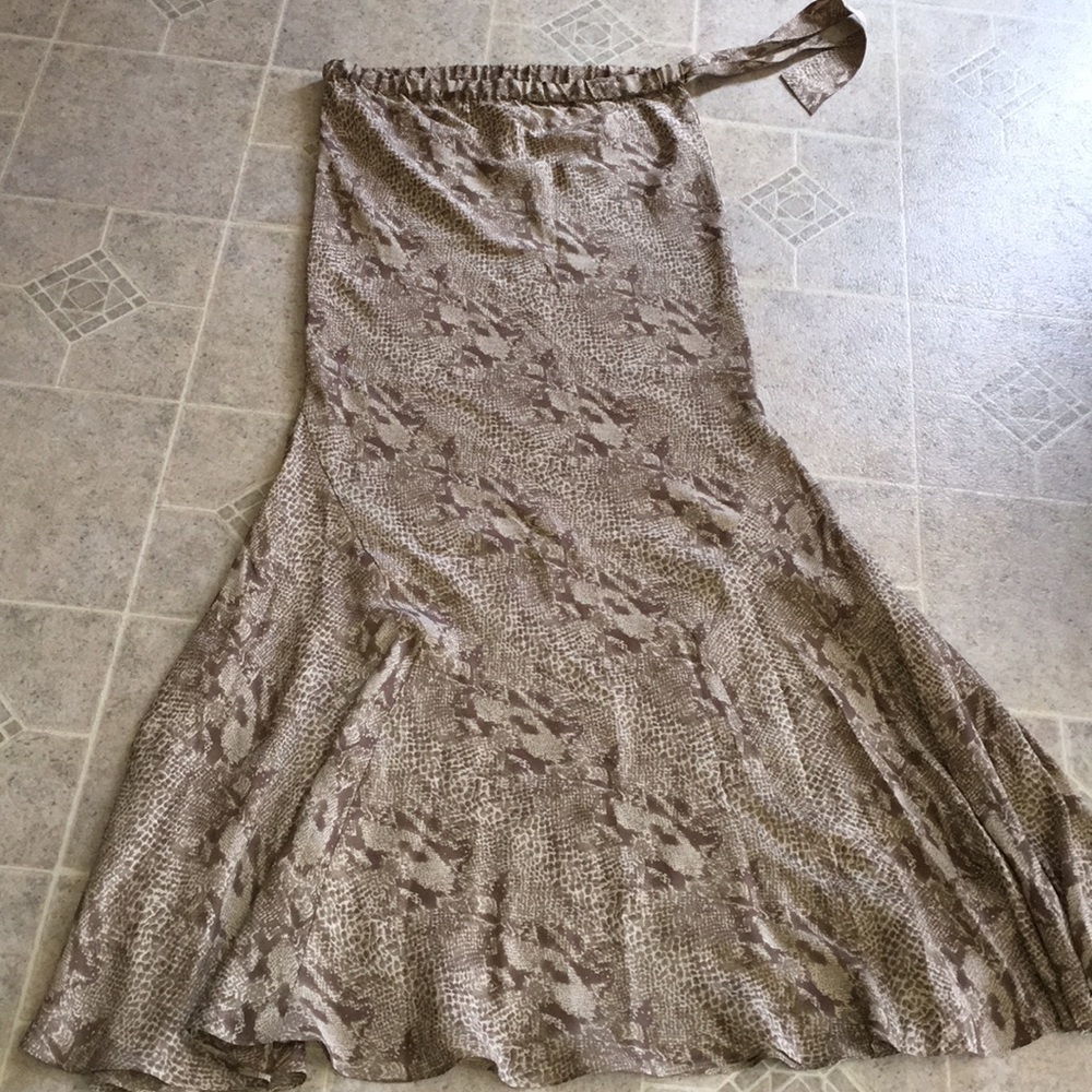 HAUTE HIPPIE NWOT BIAS CUT REAL SILK MAXI SKIRT BADAZZ - Picture 13 of 16